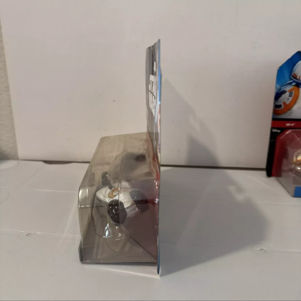 2- Hot Wheels STAR WARS 2 PACK Darth Vader, Leia, BB-8, Poe Dameron NIB B10 SHIPS FREE
