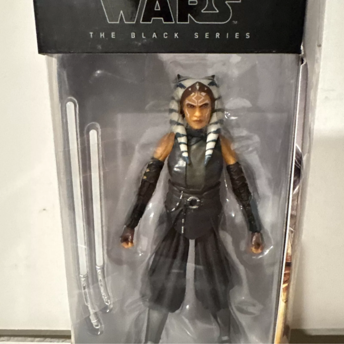 Star Wars: The Black Series - Ahsoka Tano (The Mandalorian) 6-Inch NIB #3173 FREE SHIPPING