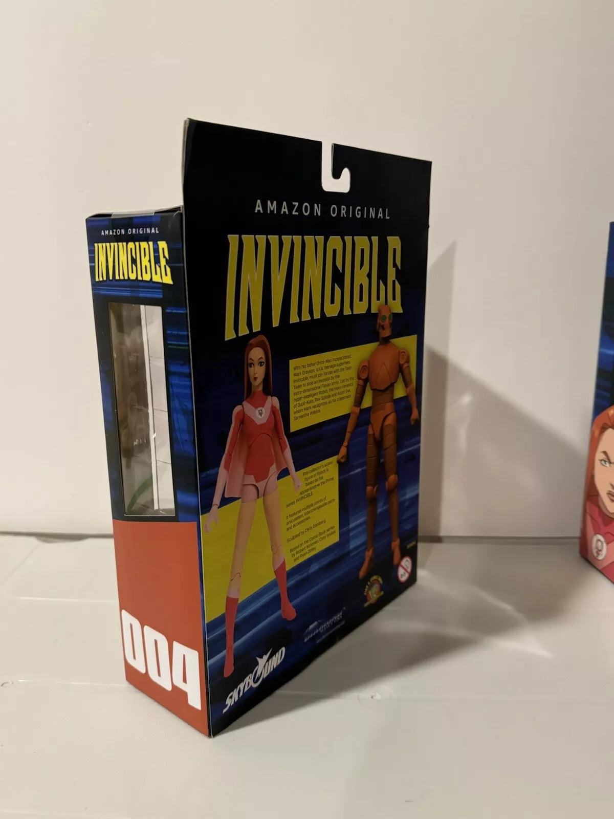 2- New Diamond Select Invincible Series 2 Atom Eve & Robot Deluxe Action Figures FREE SHIPPING