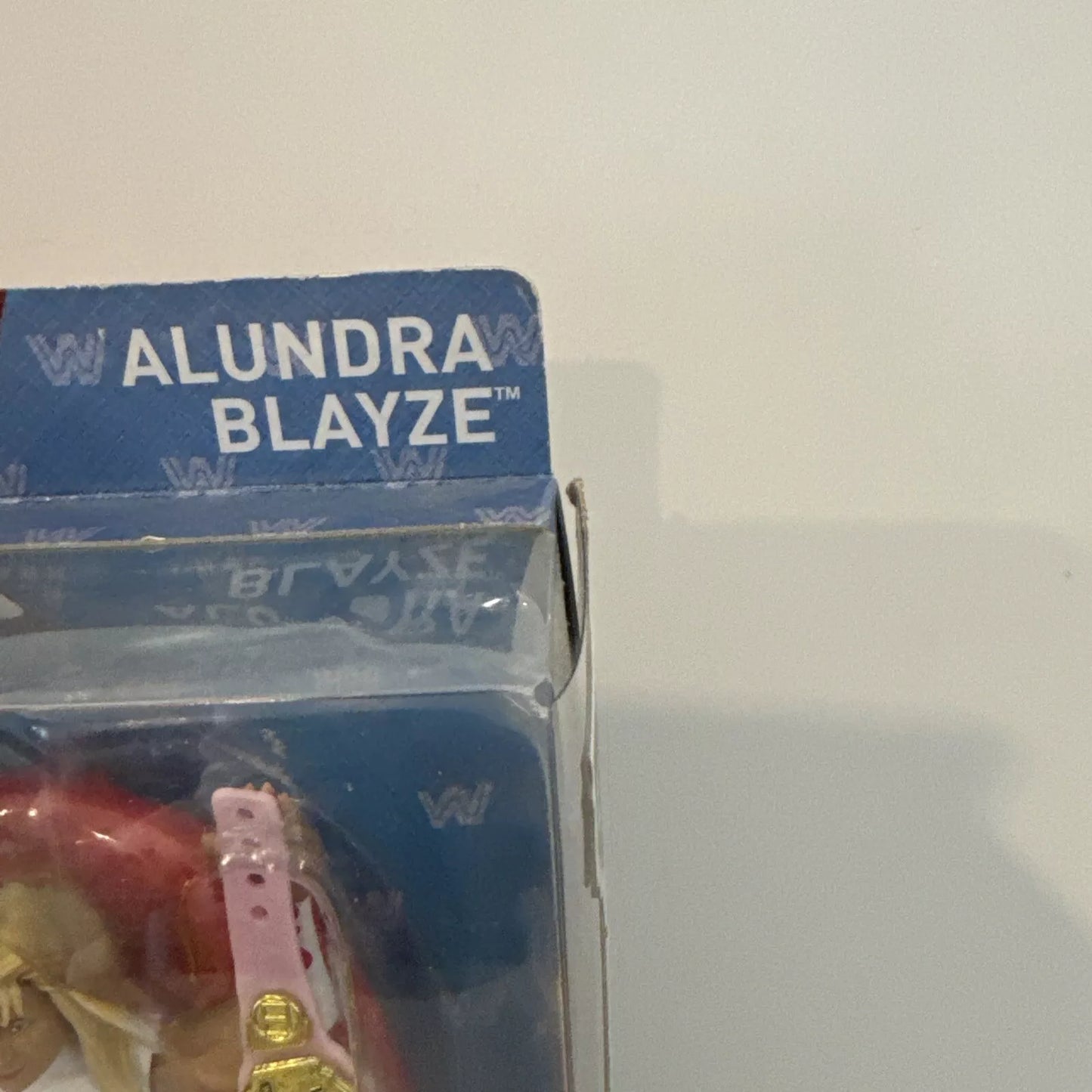 WWE Wrestling Elite Flashback Alundra Blayze Exclusive Action Figure DMG BOX SHIPS FREE