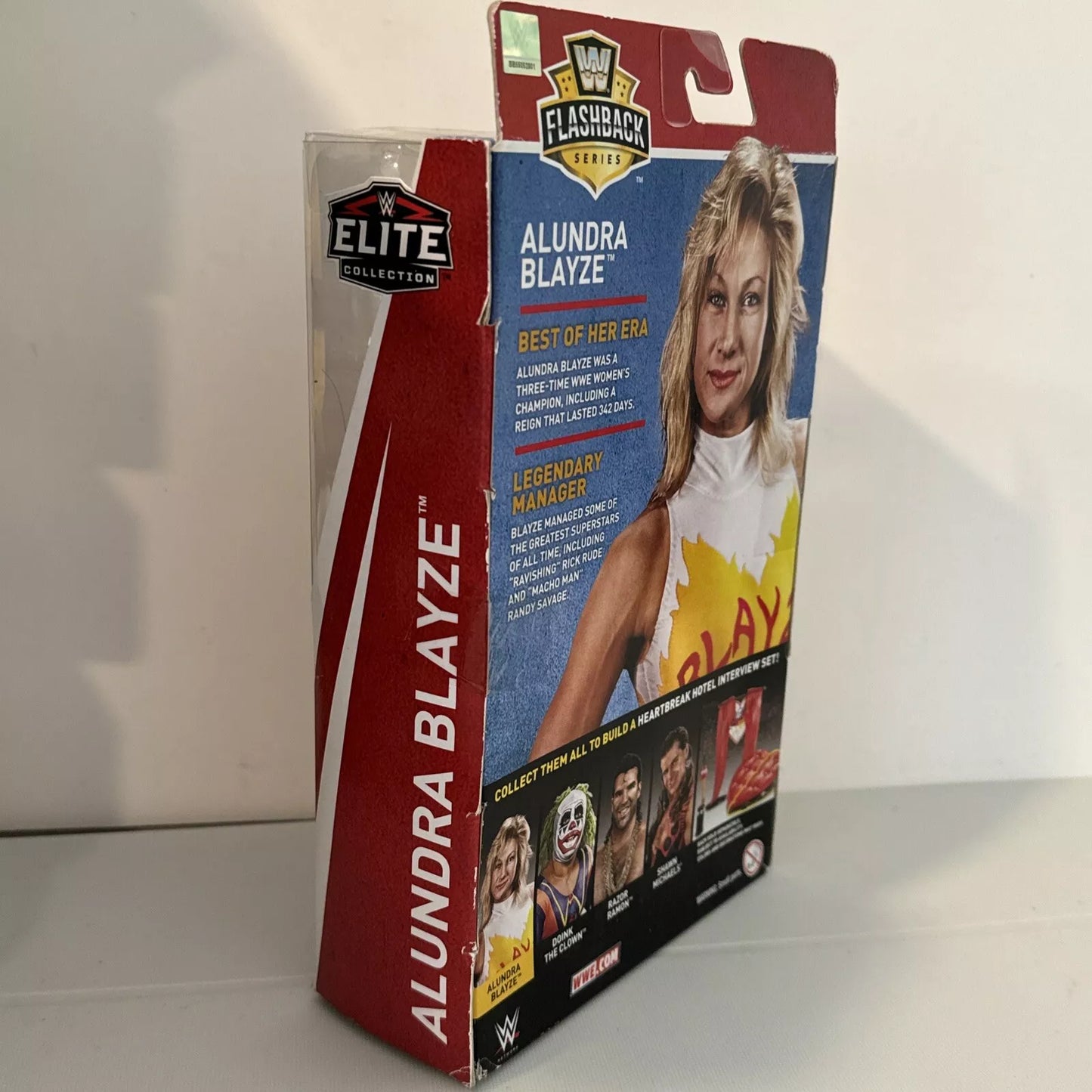WWE Wrestling Elite Flashback Alundra Blayze Exclusive Action Figure DMG BOX SHIPS FREE