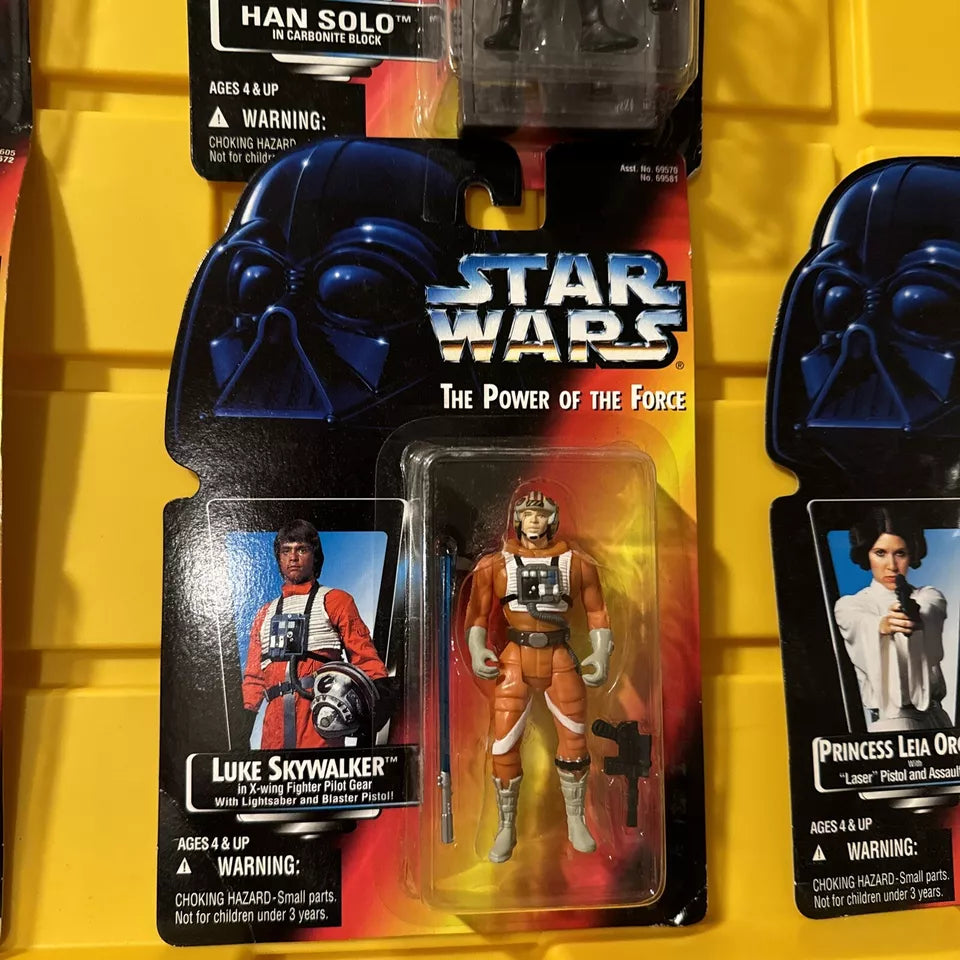 LOT OF 5 Star Wars Power of the Force- Leia, Han Solo, Yoda New/Not Mint S2 SHIPS FAST AND FREE