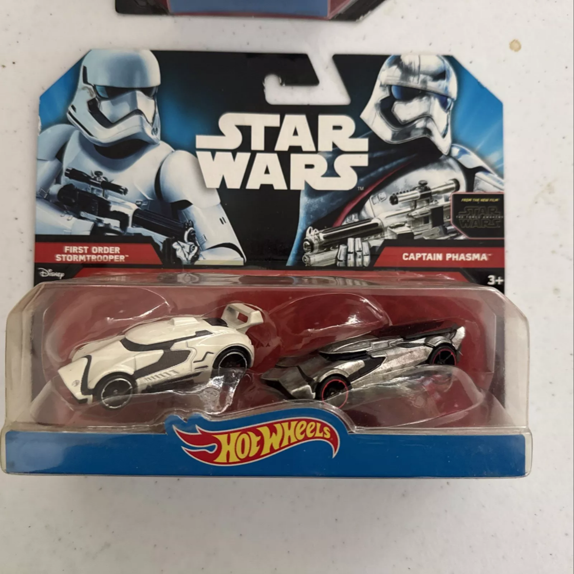 Star Wars Hot Wheels Storm Trooper vs. Captain Phasma Character Toy 2-Pack B10 FREE SHIPPING