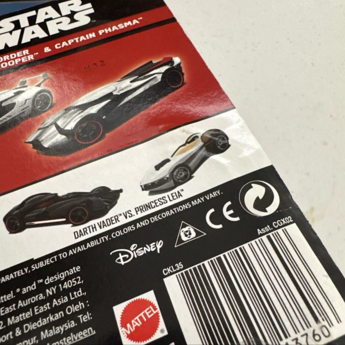 Star Wars Hot Wheels Storm Trooper vs. Captain Phasma Character Toy 2-Pack B10 FREE SHIPPING
