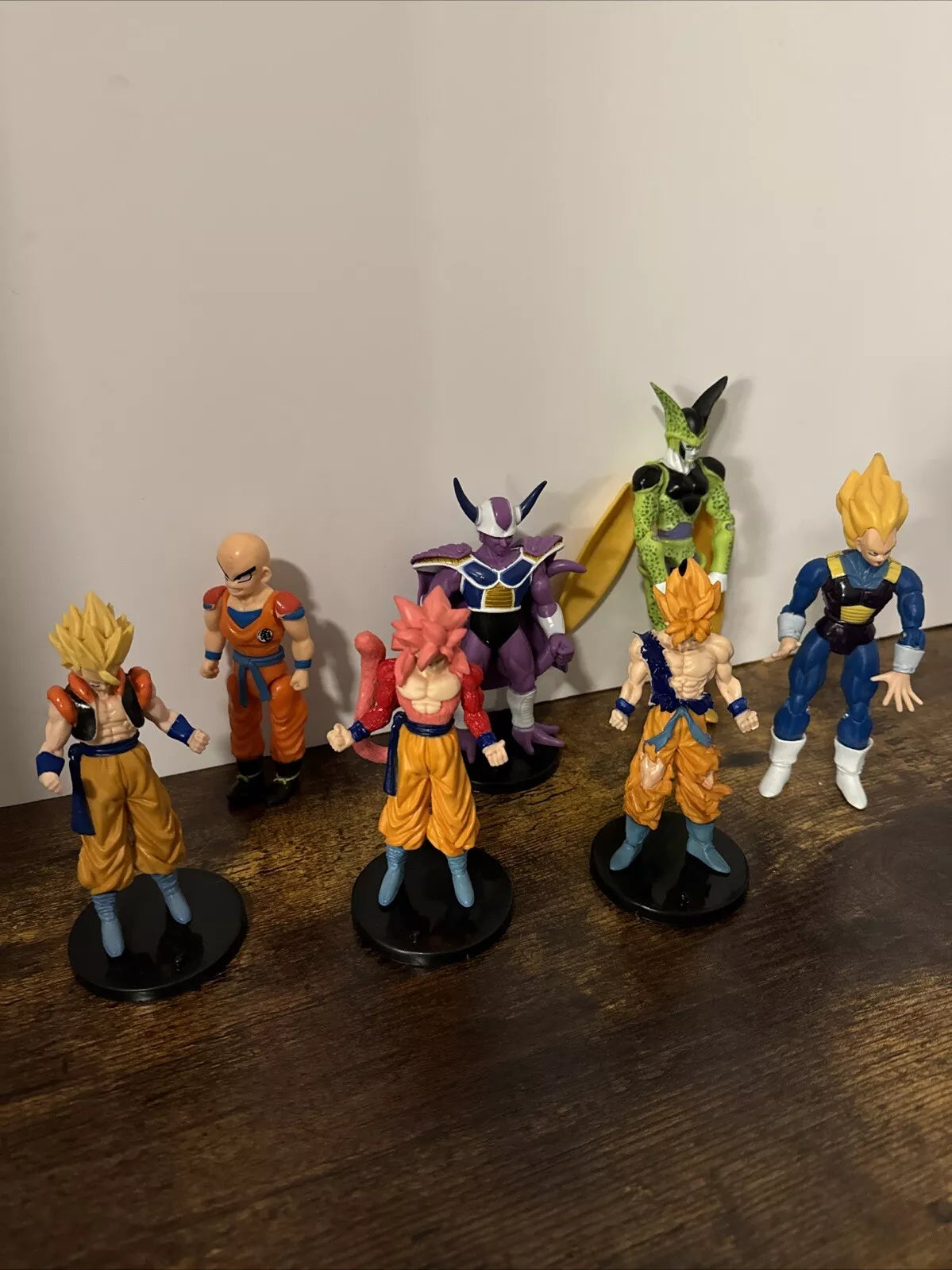 Lot Of 7 USED DRAGON BALLZ Figures Used Condition-FREE SHIPPING