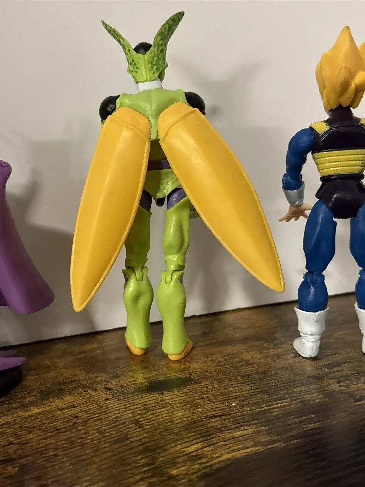 Lot Of 7 USED DRAGON BALLZ Figures Used Condition-FREE SHIPPING