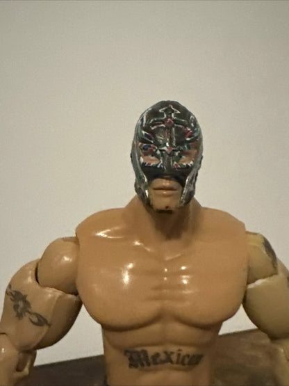 2003 Jakks Pacific WWE Rey Mysterio Action Figure SHIPS FREE