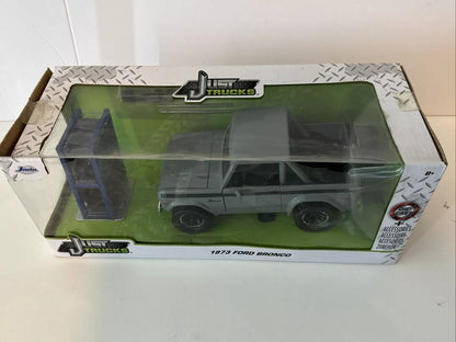 Jada Toys Just Trucks 1:24 1973 Ford Bronco Die-cast Car Grey NEW RUFF BOX SHIPS FREE.