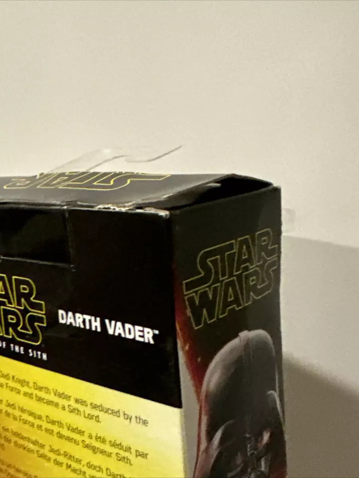 Star Wars Revenge Of The Sith - Darth Vader Hasbro 12-inch Action Figure DMG BOX FREE SHIPPING B2